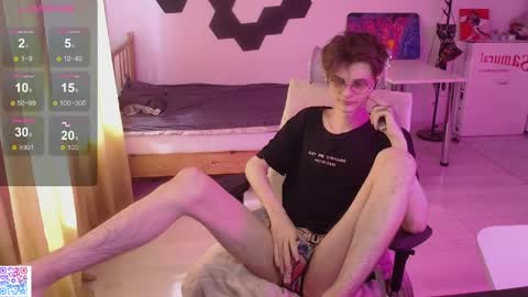 shiromy_ online show from May 26, 7:25 am