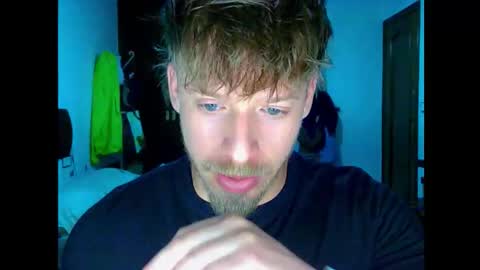 Cick Goreskin online show from December 4, 4:23 am