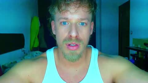 Cick Goreskin online show from February 7, 4:37 am