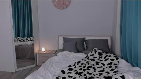 Agatha online show from March 7, 5:28 pm