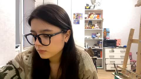 Marie online show from April 9, 2:23 pm