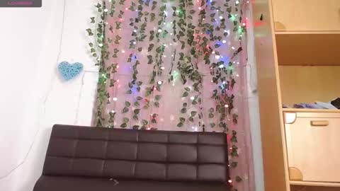 lamai online show from November 21, 8:12 am