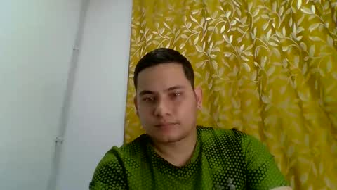 short_daddy777 online show from April 28, 2:27 am