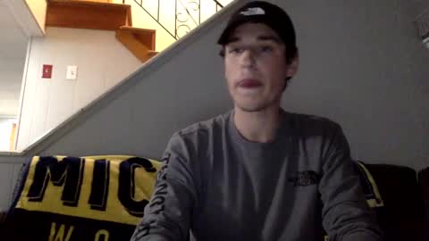 shortiesn40s online show from November 19, 8:35 am