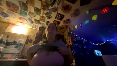 shorty920505 online show from December 14, 11:22 pm