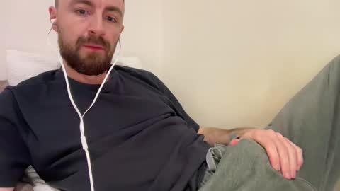 show_jizzness online show from February 8, 9:25 pm