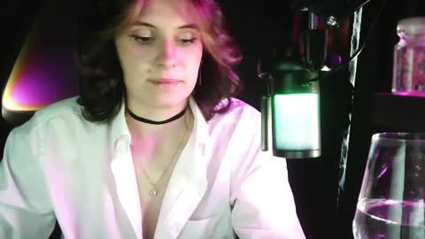 shy_miracle online show from April 9, 1:28 pm