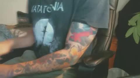 shyboyhugecum2020 online show from December 2, 4:21 am