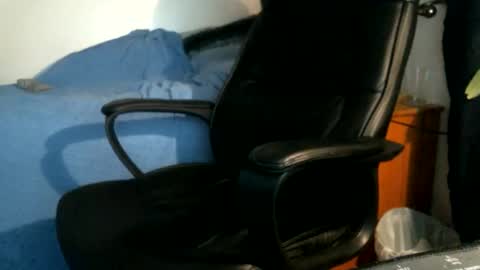 shyboyhugecum2020 online show from June 10, 3:06 am
