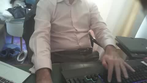 shyfrenchcock online show from November 27, 1:52 pm