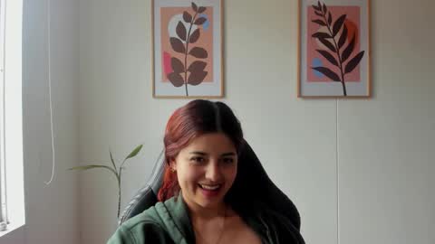 shylittlebunny online show from February 3, 4:33 pm