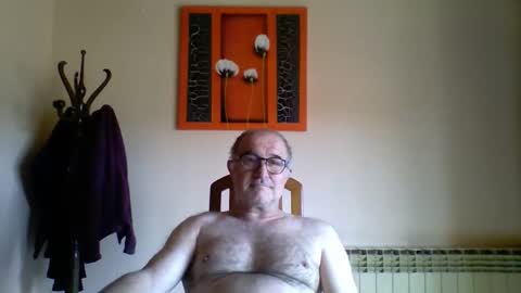 shymmy10 online show from April 25, 10:06 am