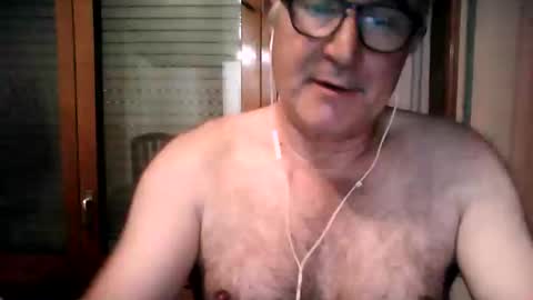 shymmy10 online show from April 20, 4:37 am