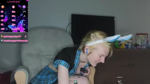 Hippie online show from March 11, 6:30 am