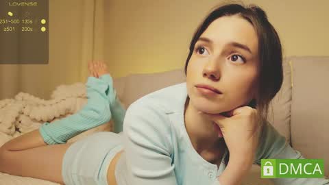 Mary online show from April 21, 11:01 pm