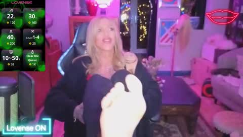 shytrans_uk online show from April 23, 10:11 pm