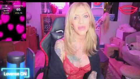 shytrans_uk online show from April 21, 10:06 pm