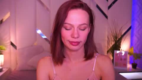 shyysiren online show from February 7, 3:26 pm