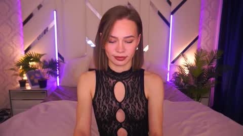 shyysiren online show from November 24, 8:24 am