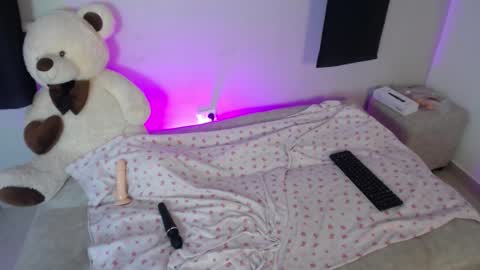 Sia online show from January 17, 10:07 pm