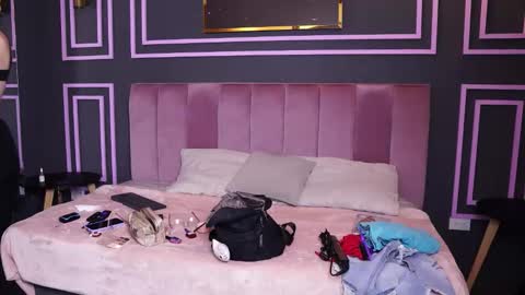 Siena online show from April 8, 7:06 pm