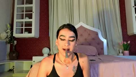 SinnaDark online show from April 17, 11:12 am