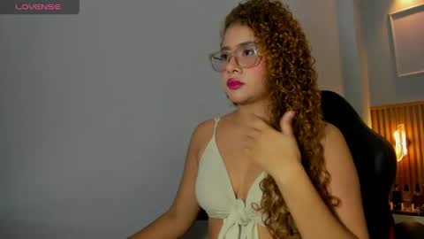 S I E N N A  online show from April 21, 12:34 pm