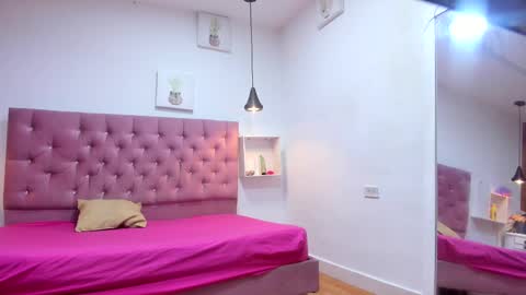 sienna_glow online show from September 30, 12:59 pm