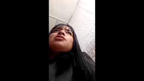 sienna_lux01 online show from May 21, 3:46 am