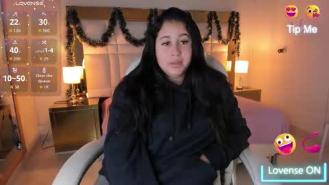 Sienna  online show from November 15, 12:40 pm