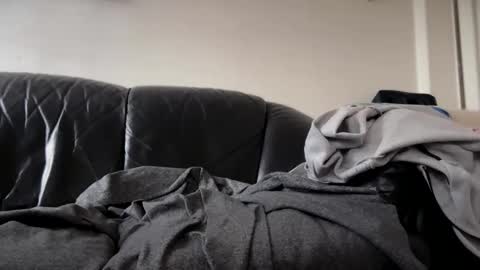 R online show from November 13, 9:45 am