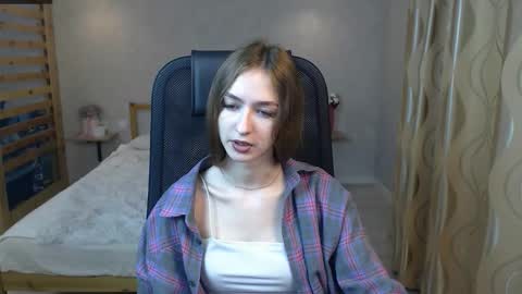 Snapshot of silkymiley chatting on September 12, 8:05 am silkymiley online show from September 12, 8:05 am