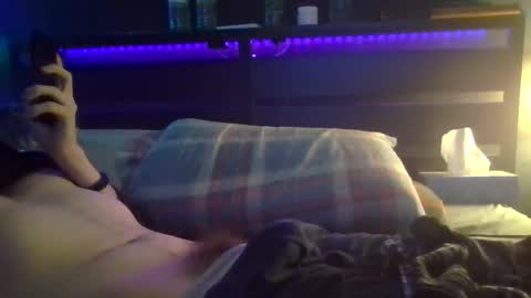 Sillywabbit online show from December 16, 8:15 pm