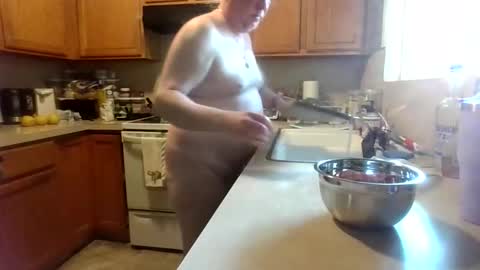 silverdragon70 online show from April 26, 2:09 am