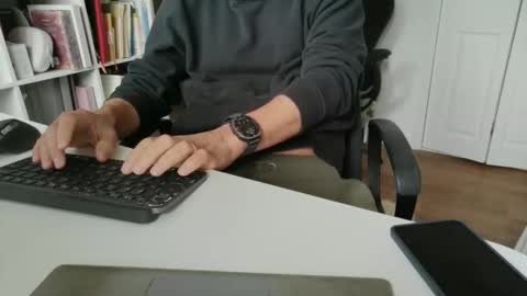 Snapshot of silvertongueduk1 chatting on October 16, 9:20 am silvertongueduk1 online show from October 16, 9:20 am