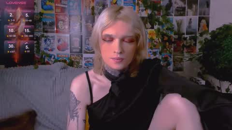 Simona online show from November 5, 11:18 pm