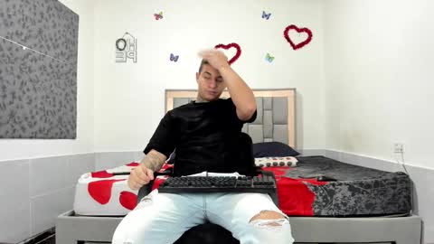 SIMON KELER online show from October 7, 11:28 am