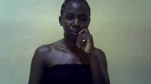 simplyloy33 online show from July 7, 6:47 am