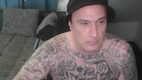 sinalco1975 online show from November 6, 6:05 am