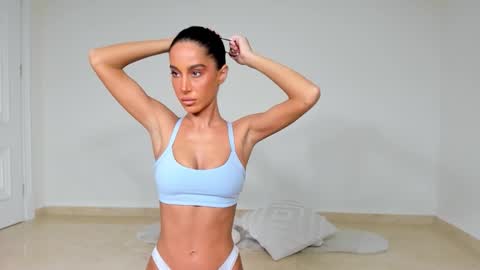 Snapshot of sincerelyc chatting on September 24, 9:43 pm C online show from September 24, 9:43 pm