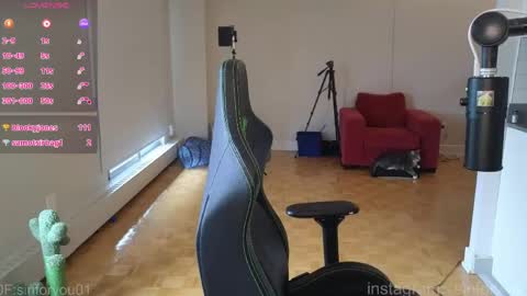 wwoooooooooooof online show from April 15, 10:21 pm