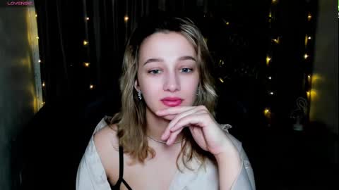 Sinty Noria online show from March 6, 3:46 am