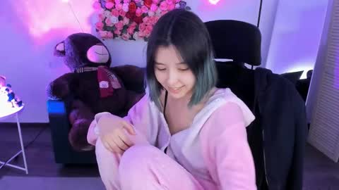 Si online show from April 15, 7:58 pm