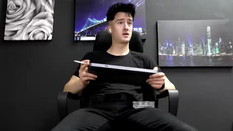 SirReedy online show from December 17, 10:00 am