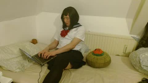 Lili online show from April 30, 10:58 pm