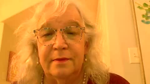 Sissy Diane online show from November 25, 12:42 am