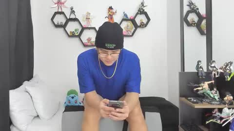 Siul Thompson online show from November 24, 7:23 pm