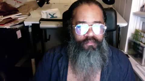 Snapshot of siyah_sakal chatting on March 9, 10:30 am siyah_sakal online show from March 9, 10:30 am