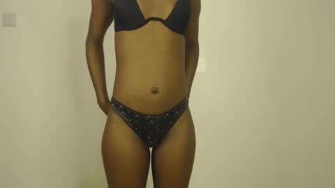 sizzly_ass online show from May 7, 8:48 pm