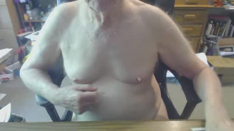 Snapshot of sjbottomboi chatting on September 20, 6:11 pm sjbottomboi online show from September 20, 6:11 pm